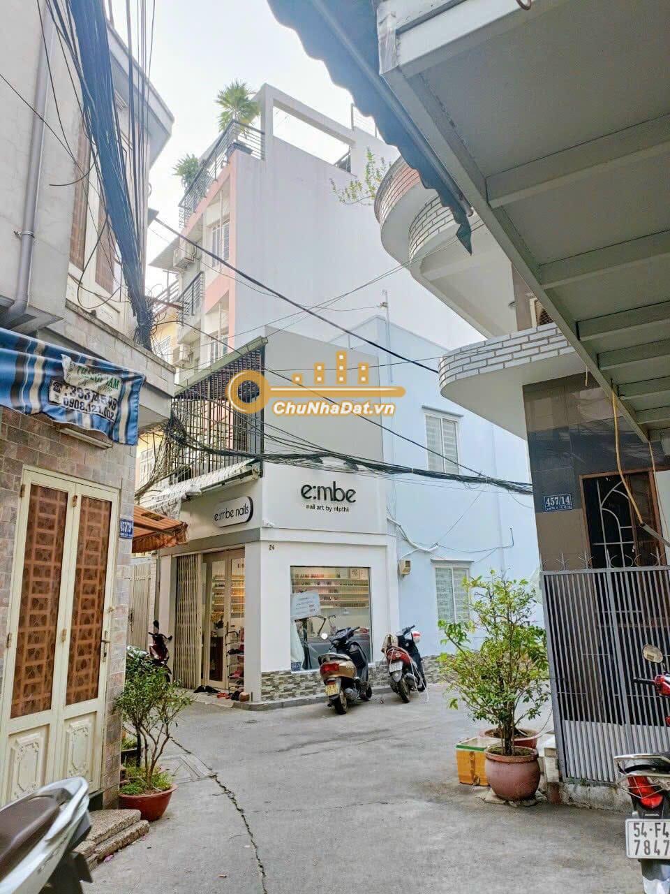 Bán Nhà 2 tầng Góc 3 mặt Cách Mạng Tháng 8, Q.10 ngang 3.7m
