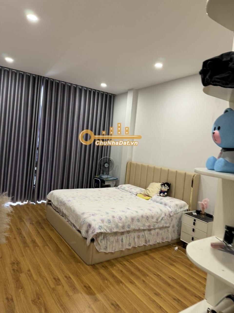 Bán Nhà 2 tầng Hẻm Âu Cơ, Tân Bình ngang 4m hướng Đông Bắc