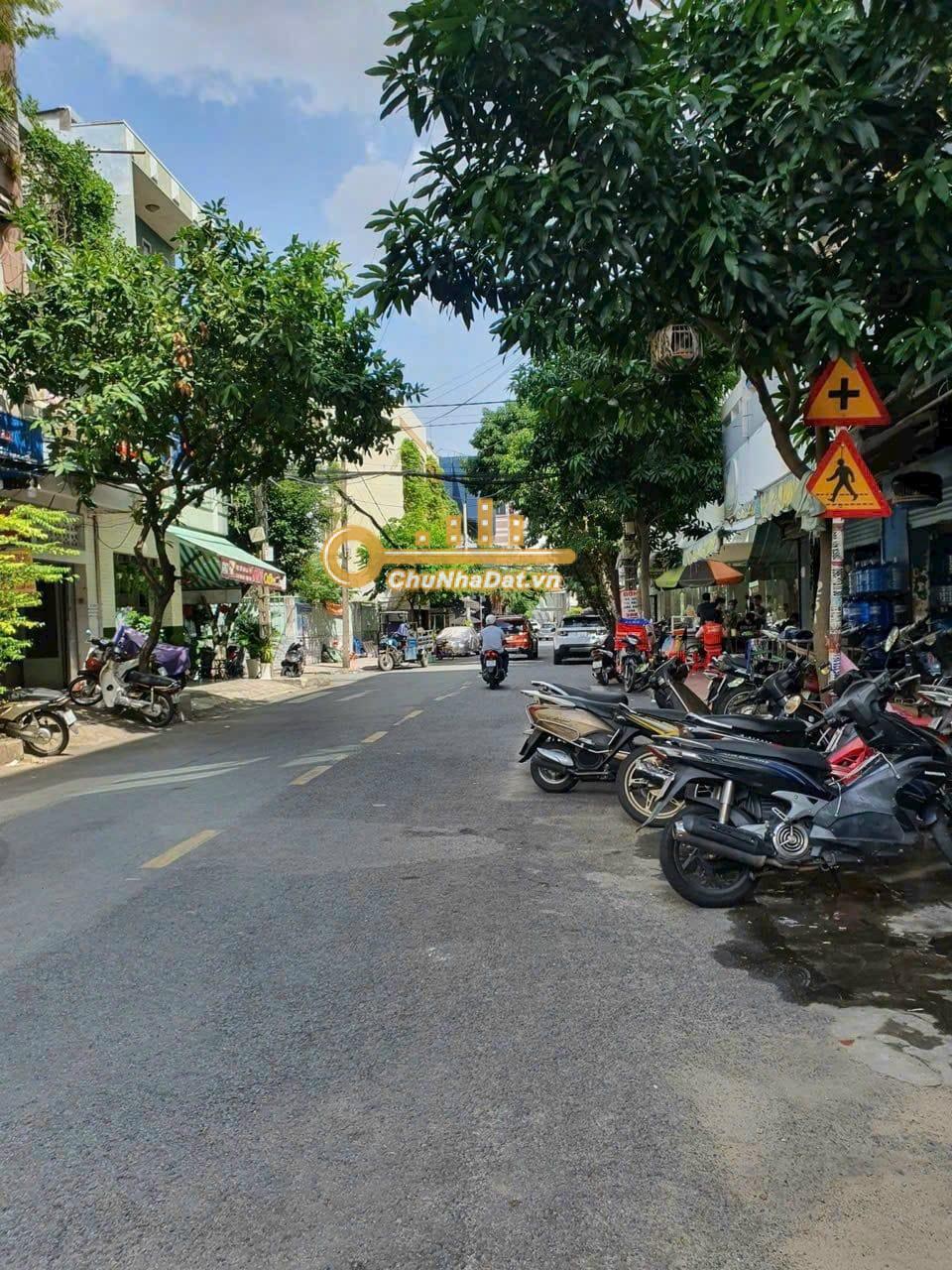 Bán Nhà 4 tầng Mặt tiền Bàu Cát 2, Tân Bình ngang 4m hướng Đông Bắc