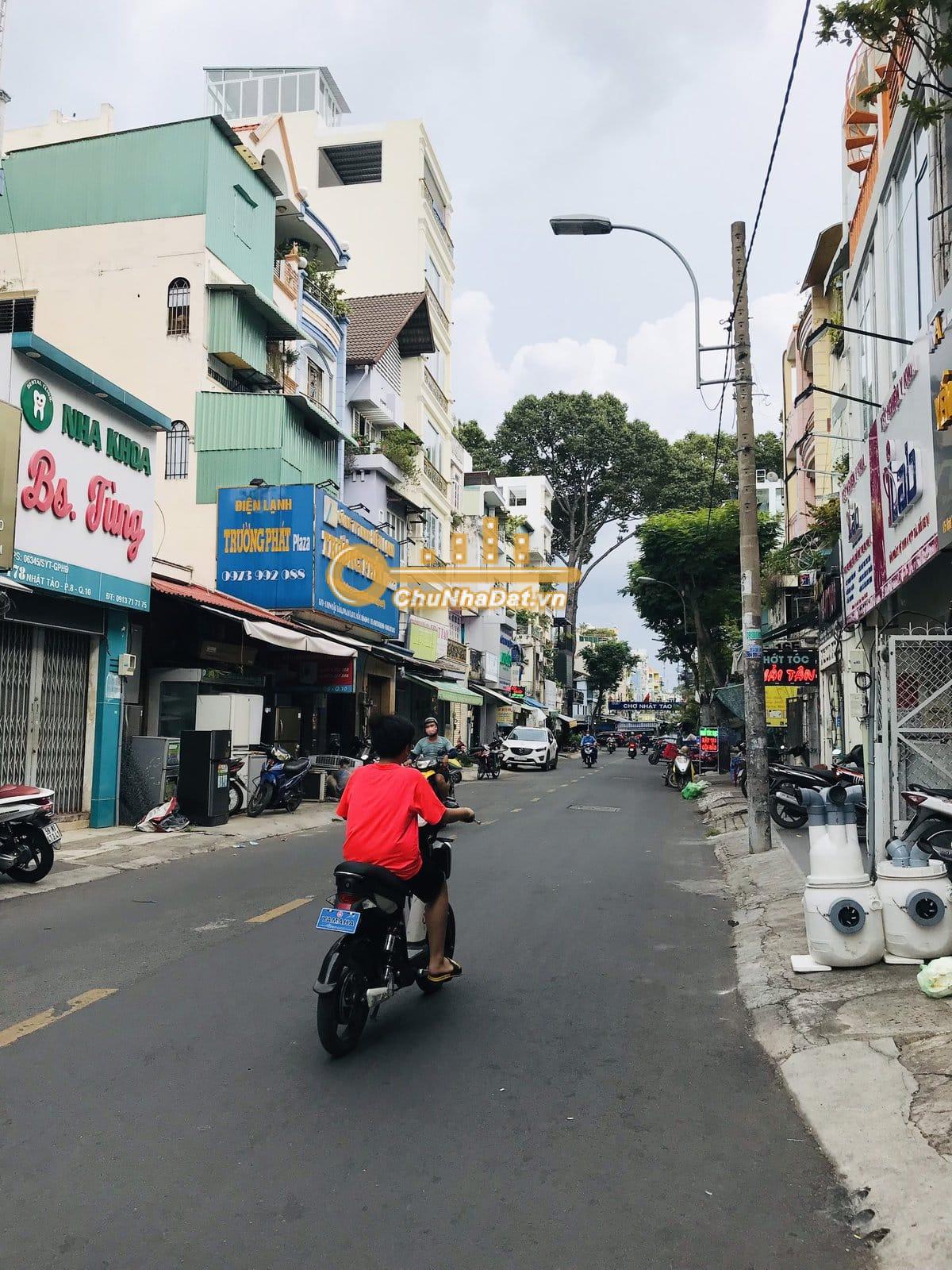 Bán Nhà 4 tầng Mặt tiền Nhật Tảo, Q.10 ngang 3.3m hướng Đông Nam
