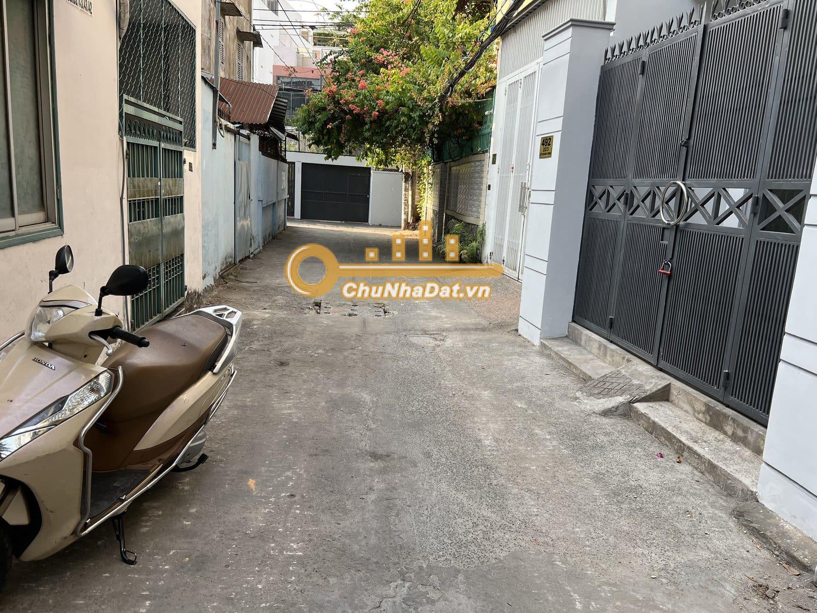 Bán Nhà 3 tầng Hẻm xe hơi Lê Quang Định, Bình Thạnh ngang 425m hướng Tây Nam