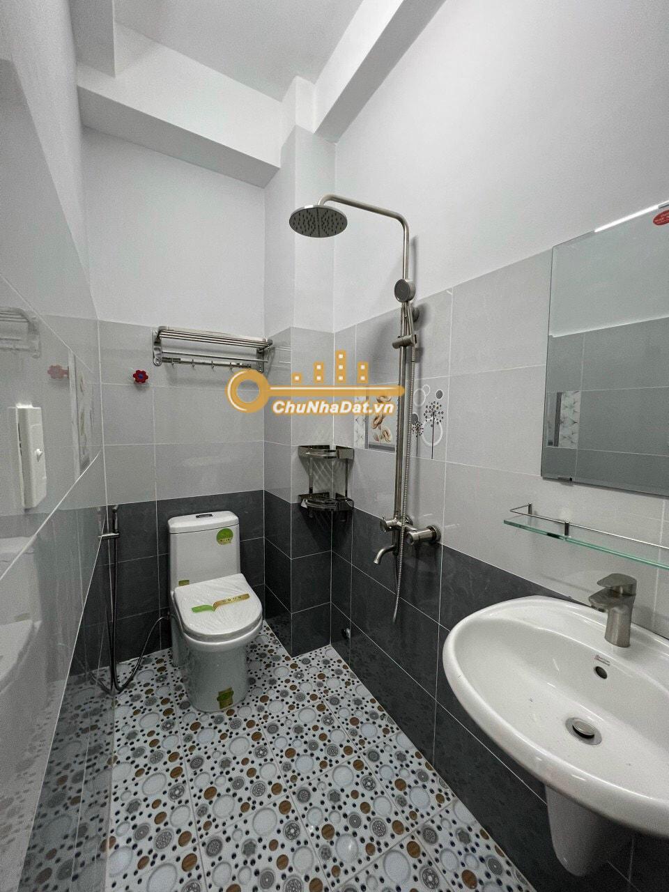 Bán Nhà 4 tầng Hẻm Sư Vạn Hạnh, Q.10 ngang 5.8m diện tích 37 m2 hướng Bắc