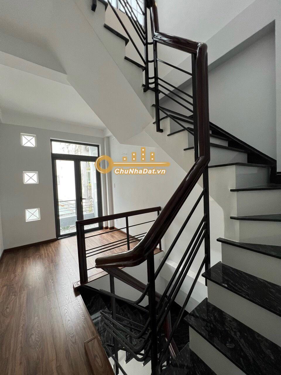 Bán Nhà 4 tầng Hẻm Sư Vạn Hạnh, Q.10 ngang 5.8m diện tích 37 m2 hướng Bắc