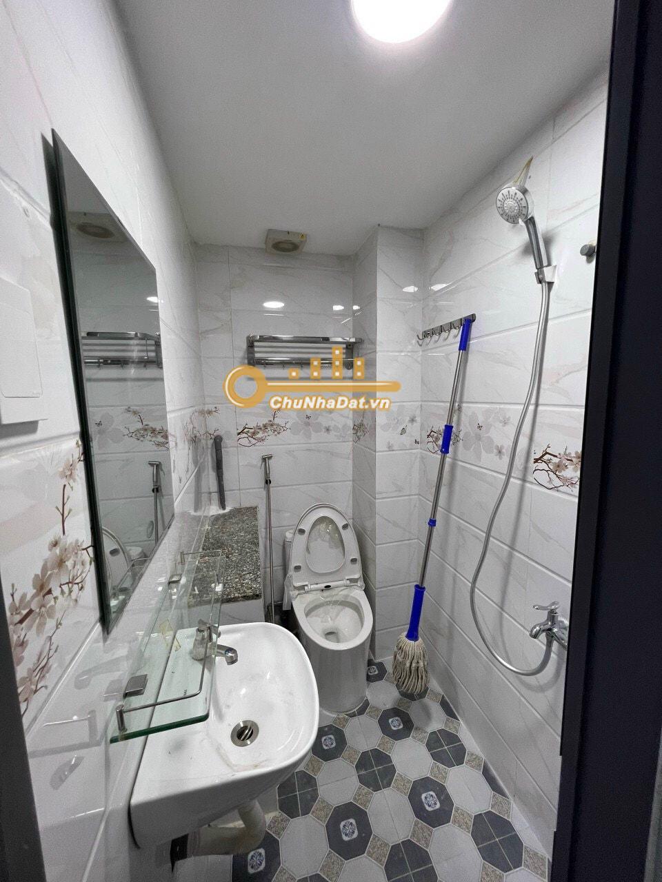 Bán Nhà 4 tầng Hẻm Sư Vạn Hạnh, Q.10 ngang 5.8m diện tích 37 m2 hướng Bắc