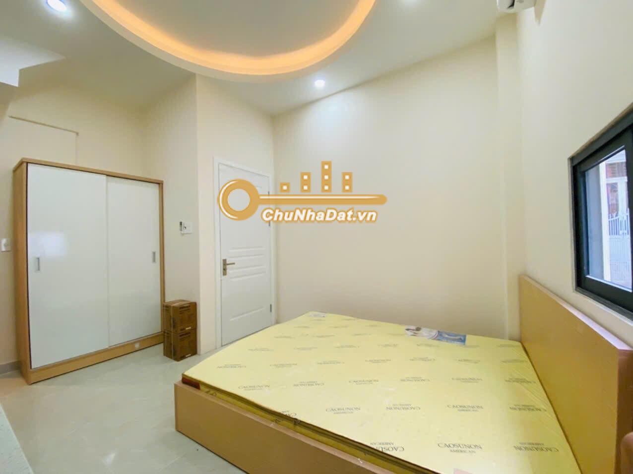 Bán Căn hộ dịch vụ (CHDV) 4 tầng Góc 2 mặt tiền Phan Văn Trị, Bình Thạnh ngang 5.42m
