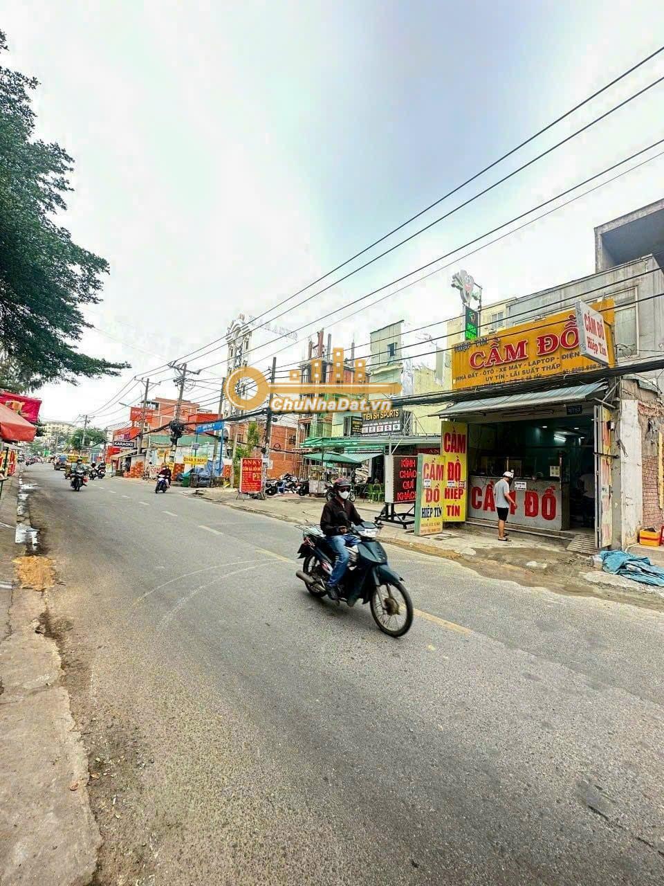 Bán Nhà 3 tầng Mặt tiền Dương Quảng Hàm, Gò Vấp ngang 4m hướng Tây Nam