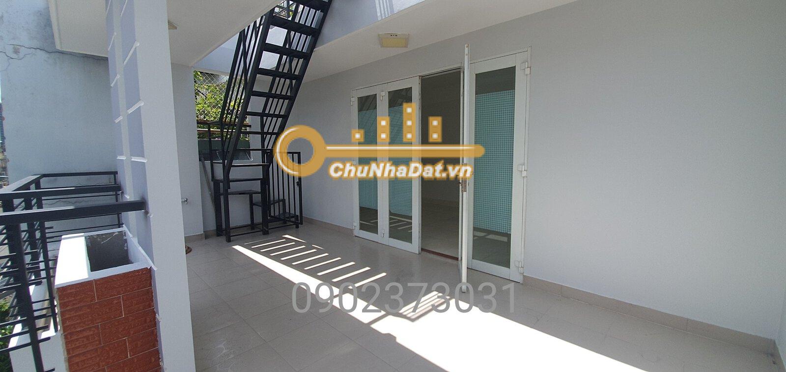 Bán Nhà 4 tầng Mặt tiền Cao Đạt, Q.5 ngang 5.9m hướng Tây Bắc