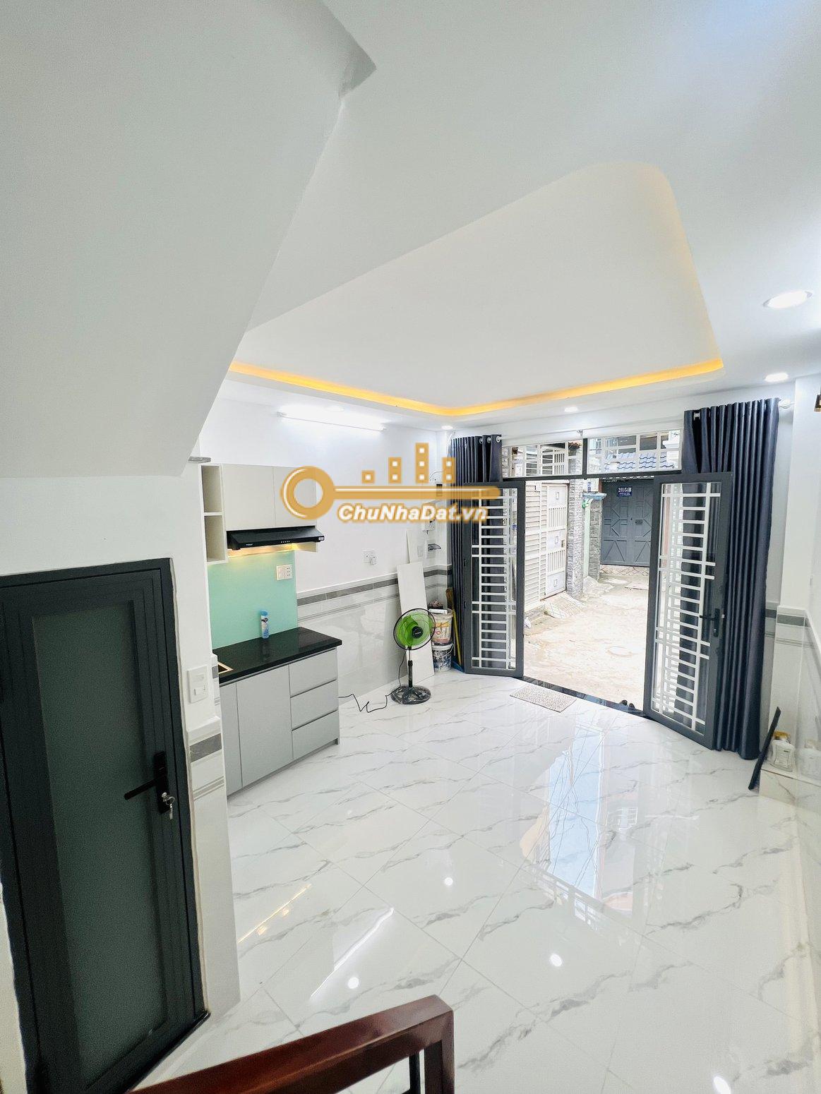 Bán Nhà 4 tầng Hẻm xe hơi Hoàng Hoa Thám, Phú Nhuận ngang 3.55m diện tích 18 m2 hướng Tây Bắc