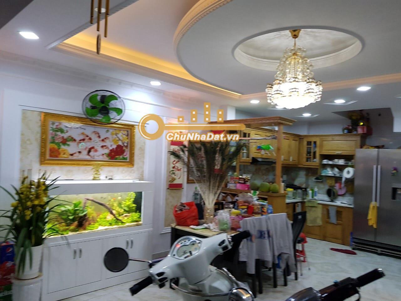 Bán Nhà 4 tầng Hẻm Nguyễn Kiệm, Phú Nhuận ngang 5m hướng Tây Nam