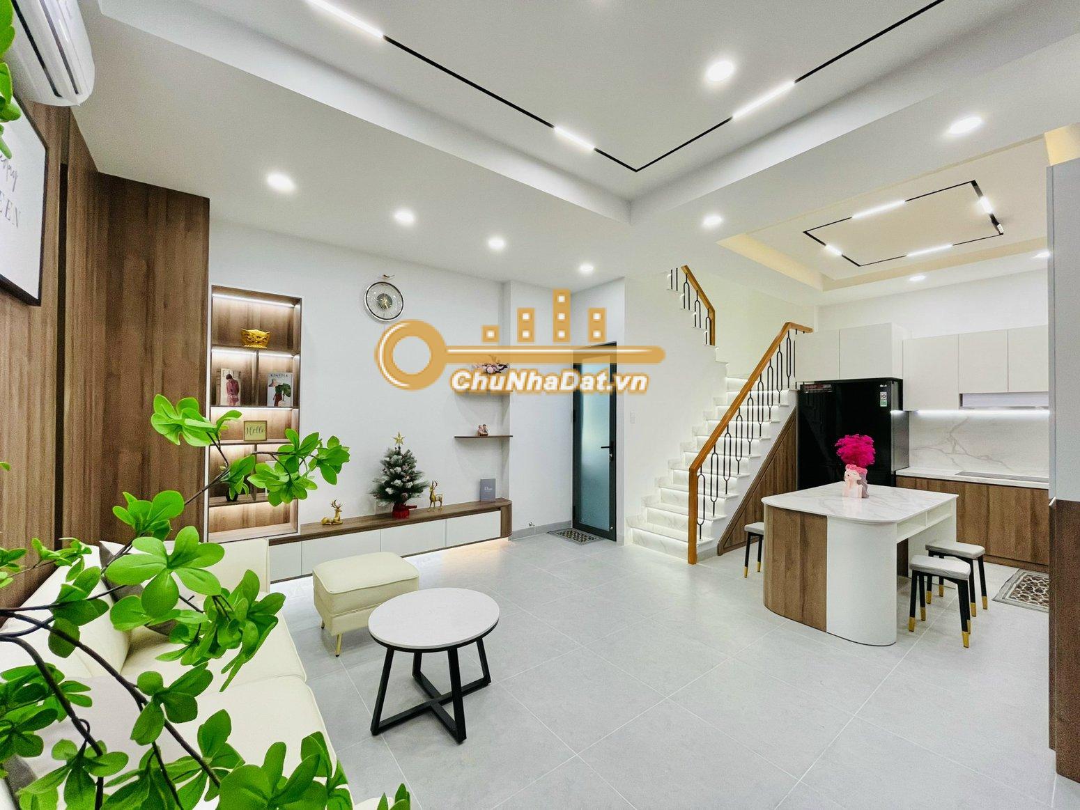 Bán Nhà 4 tầng Hẻm Hoàng Hoa Thám, Phú Nhuận ngang 7.33m hướng Tây Nam