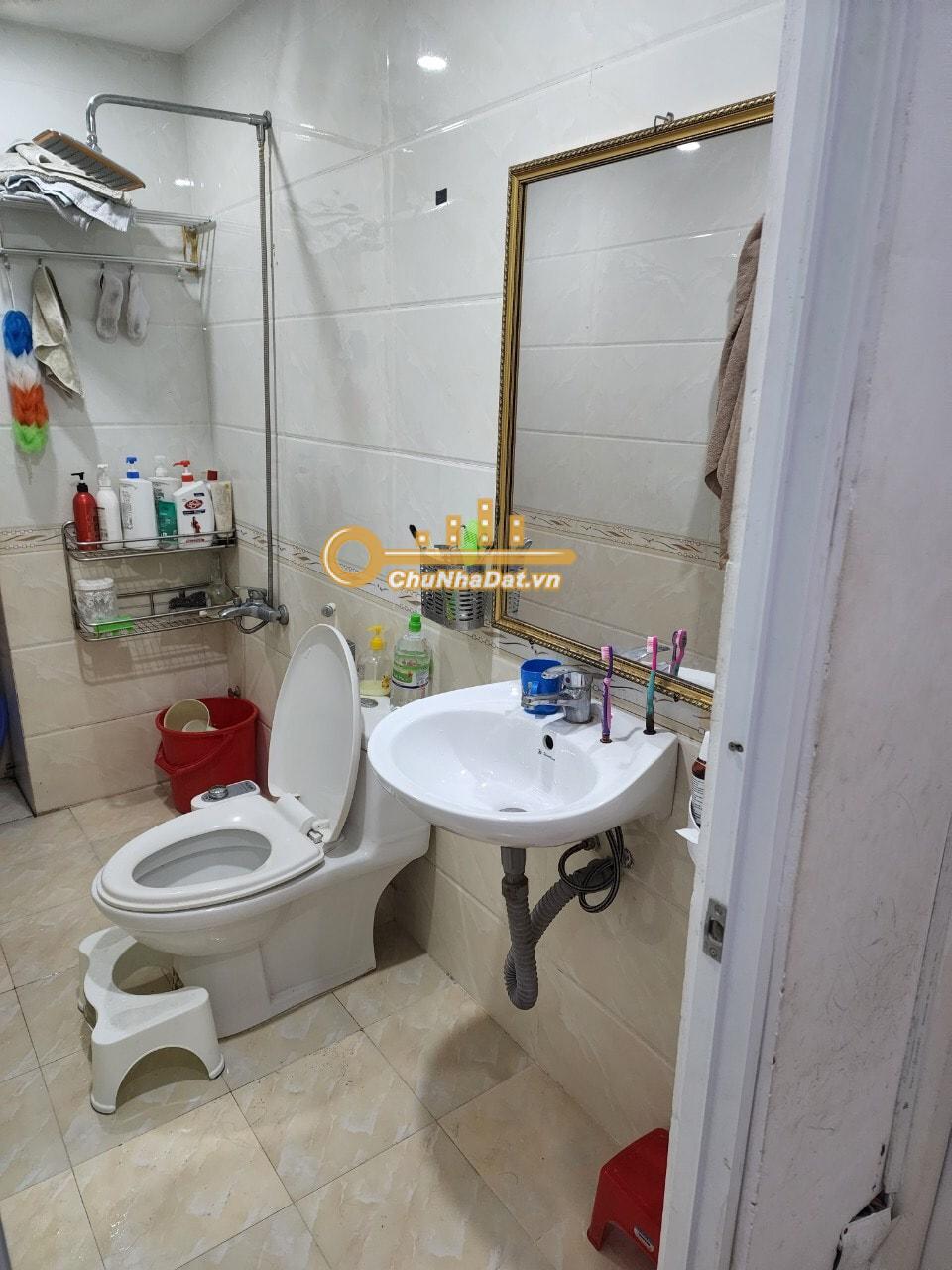 Bán Nhà 6 tầng Hẻm Nguyễn Thông, Q.3 ngang 4.2m
