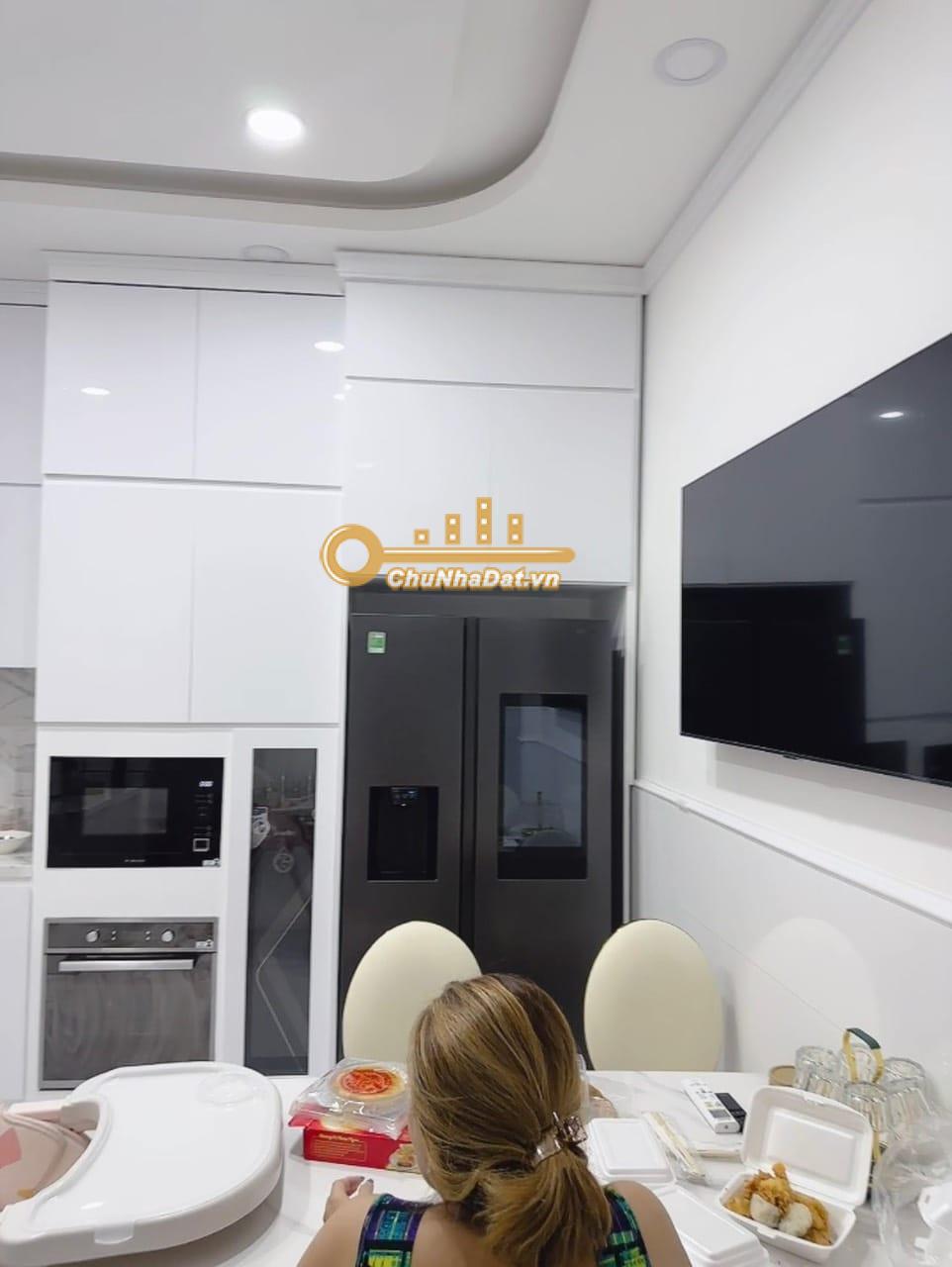 Bán Nhà 2 tầng Hẻm xe hơi Lê Hồng Phong, Q.10 ngang 4.5m
