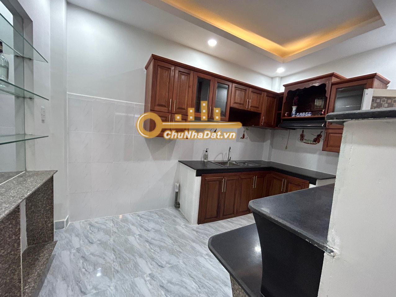 Bán Nhà 2 tầng Hẻm xe hơi Bùi Đình Túy, Bình Thạnh ngang 3.9m hướng Đông Bắc