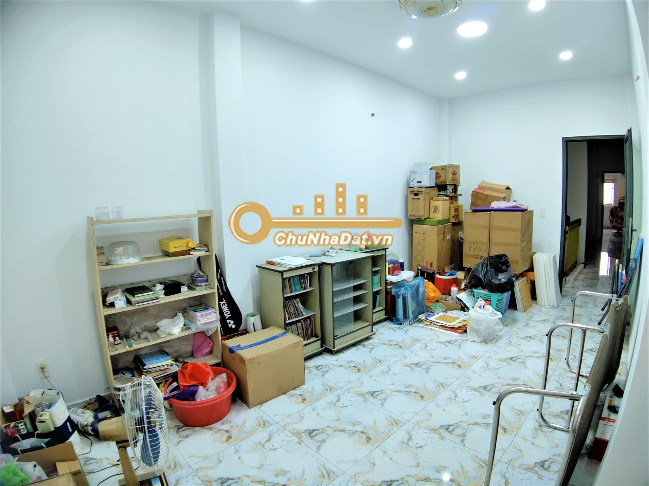 Bán Nhà 4 tầng Hẻm Nguyễn Kiệm, Phú Nhuận ngang 3m diện tích 84 m2 hướng Đông Tứ Trạch
