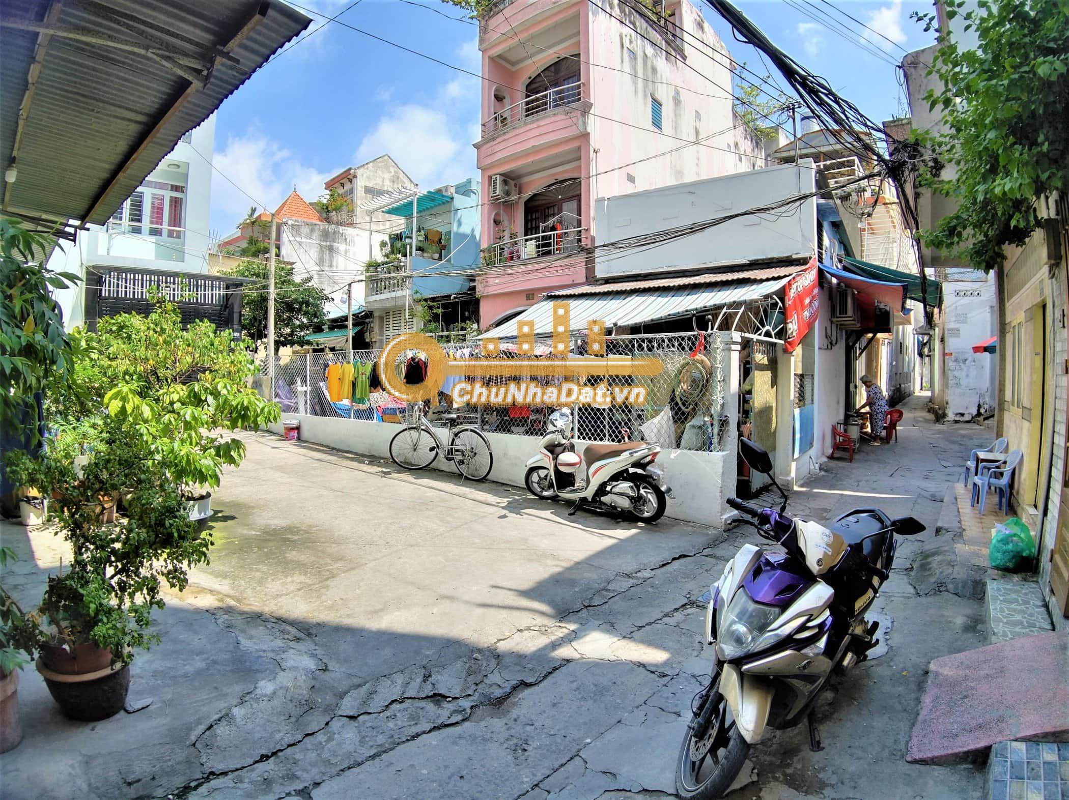 Bán Nhà 4 tầng Hẻm Nguyễn Kiệm, Phú Nhuận ngang 3m diện tích 84 m2 hướng Đông Tứ Trạch