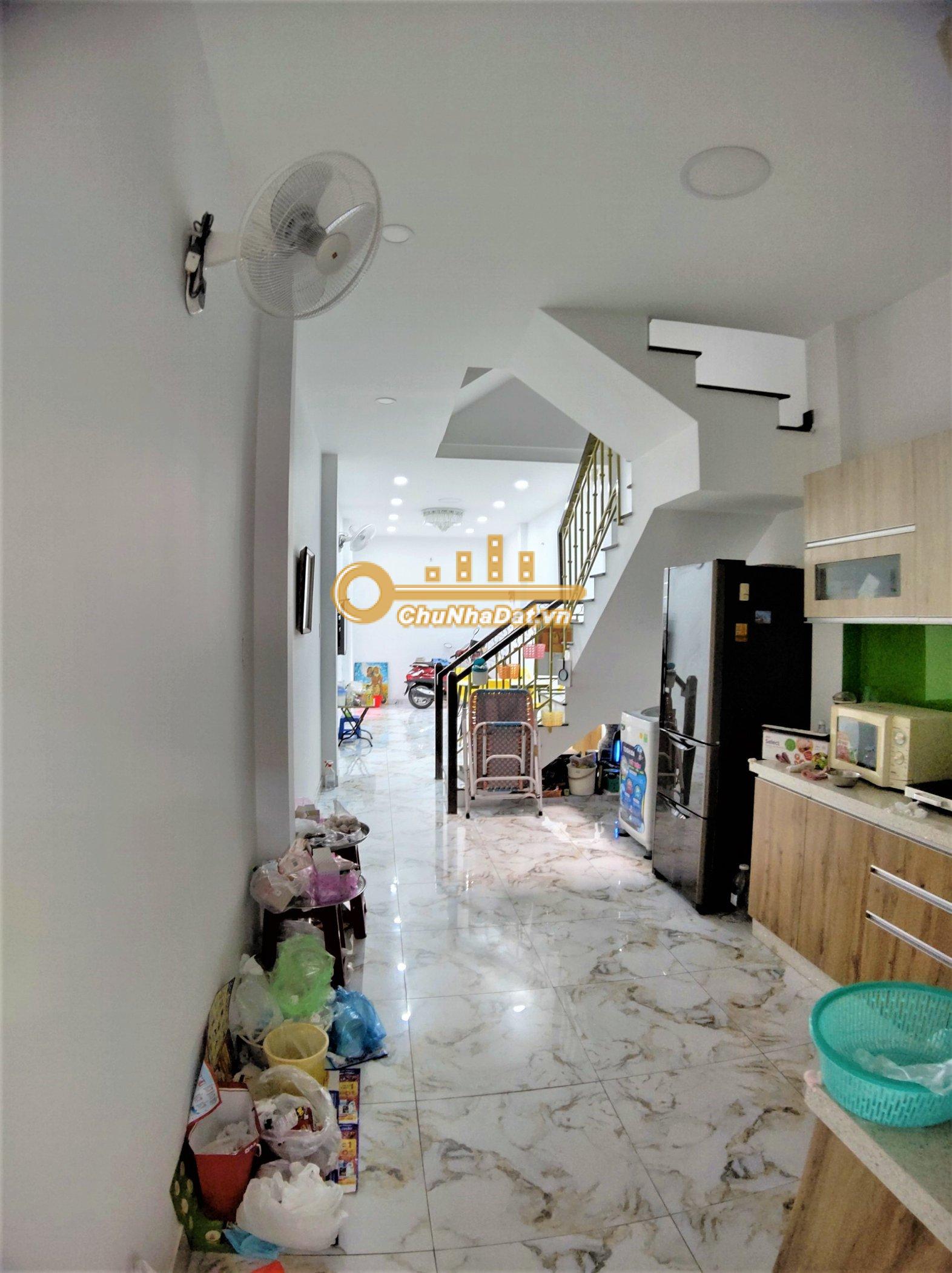 Bán Nhà 4 tầng Hẻm Nguyễn Kiệm, Phú Nhuận ngang 3m diện tích 84 m2 hướng Đông Tứ Trạch