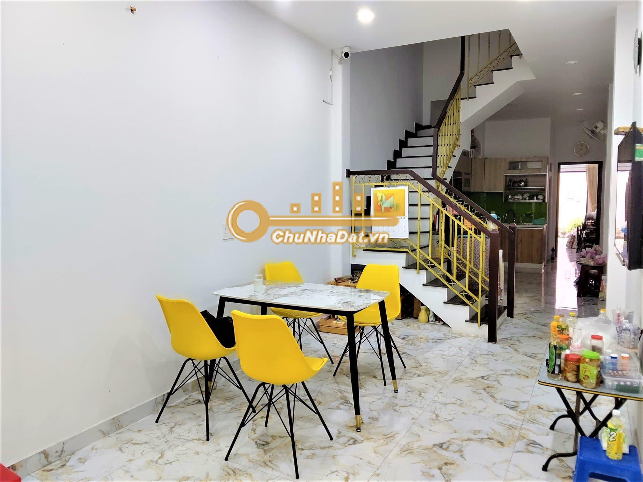 Bán Nhà 4 tầng Hẻm Nguyễn Kiệm, Phú Nhuận ngang 3m diện tích 84 m2 hướng Đông Tứ Trạch