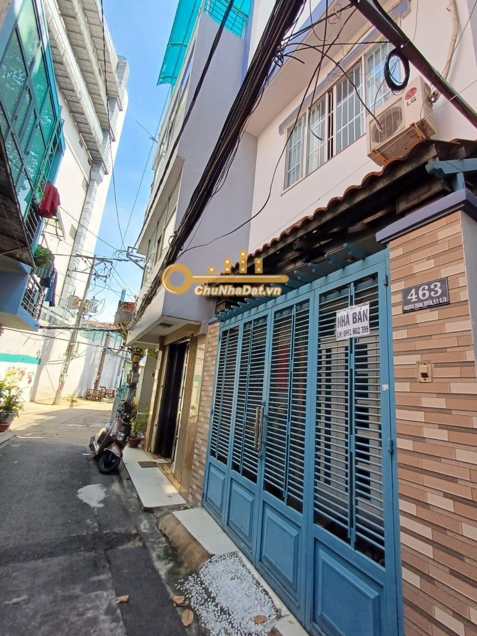 Bán Nhà 3 tầng Mặt tiền Nguyễn Trọng Tuyển, Tân Bình ngang 3.7m