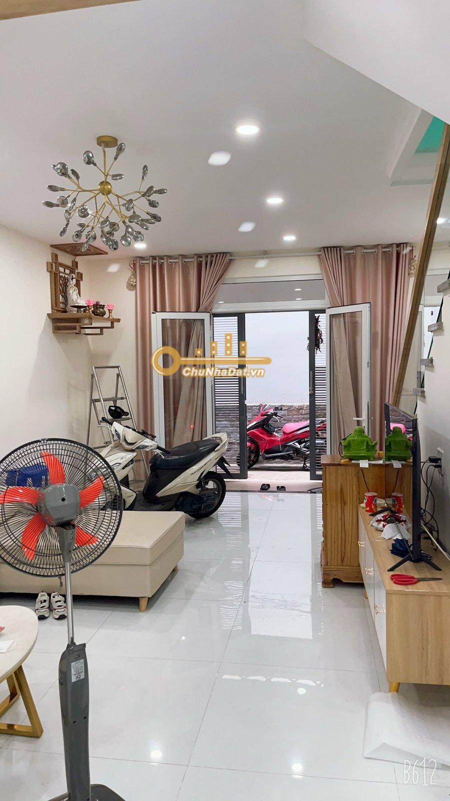 Bán Nhà 2 tầng Hẻm Nguyễn Kiệm, Phú Nhuận ngang 4.6m hướng Bắc
