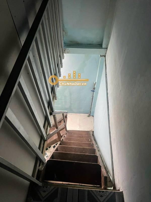 Bán Nhà 2 tầng Góc 2 mặt tiền Hồ Bá Kiện, Q.10 ngang 7m