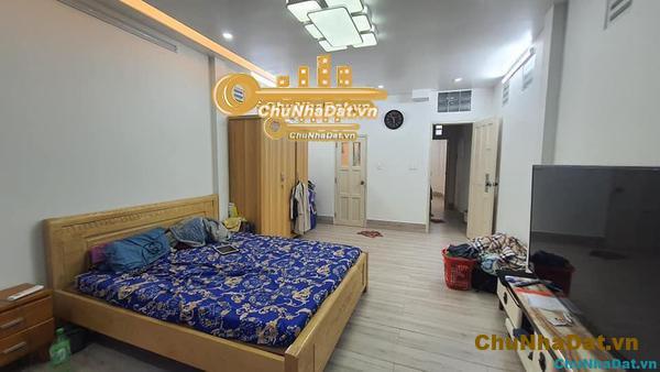 Bán nhà MT Đào Duy Anh, hầm, 7 tầng vuông vức DTCN 101m2